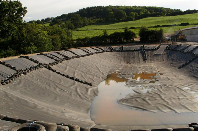 slurry-lagoon-construction